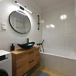 Apartment Superapart Prymasa 1000-lecia 6a, Hidden Gem - Ideal For Relaxation & Escapes