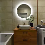Superapart Prymasa 1000-lecia 6a, Hidden Gem - Ideal For Relaxation & Escapes *