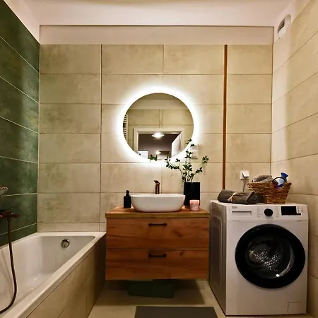 Superapart Prymasa 1000-lecia 6a, Hidden Gem - Ideal For Relaxation & Escapes Apartmán