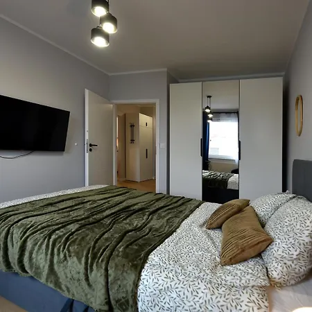 Апартаменты Superapart Prymasa 1000-lecia 6a, Hidden Gem - Ideal For Relaxation & Escapes *