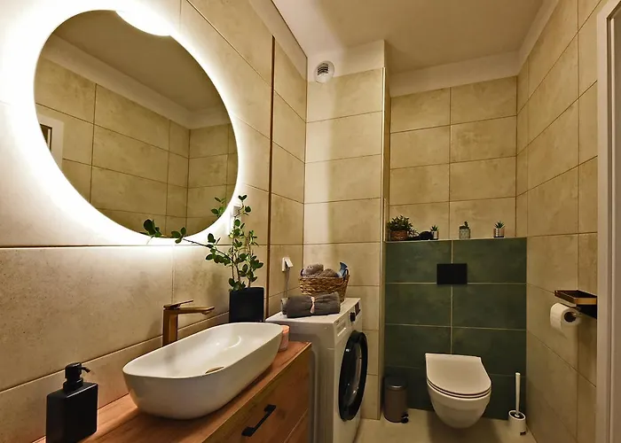 Superapart Prymasa 1000-lecia 6a, Hidden Gem - Ideal For Relaxation & Escapes *