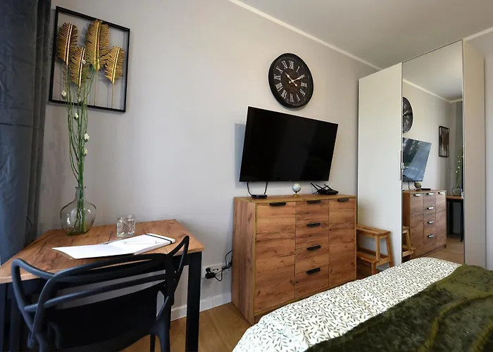 Superapart Prymasa 1000-lecia 6a, Hidden Gem - Ideal For Relaxation & Escapes *